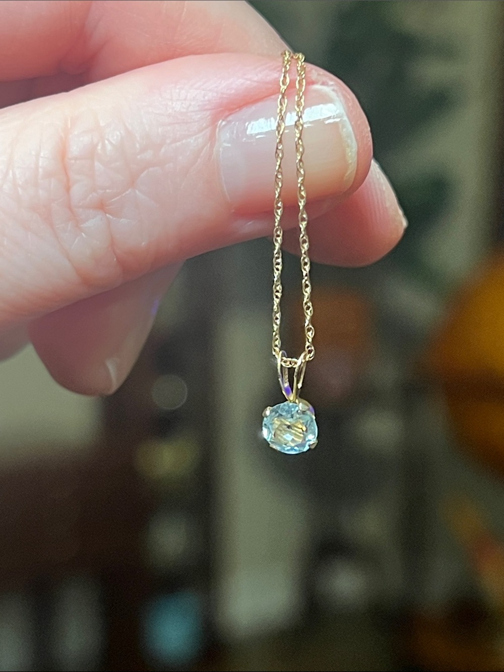 Vintage 14k Yellow Gold Aquamarine March Birthday Solitaire Pendant Necklace